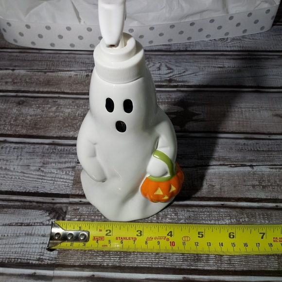 Ghost Soap Dispenser for @Michellef2683 - Picture 2 of 6